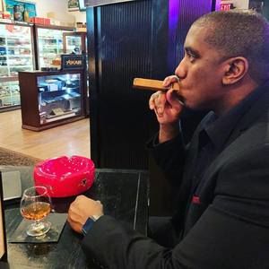 Meet your Posher, Joel